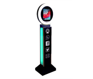 Best Photobooth Service in Bahrain, Saudi arabia, Kuwait and Qatar +973 39070097